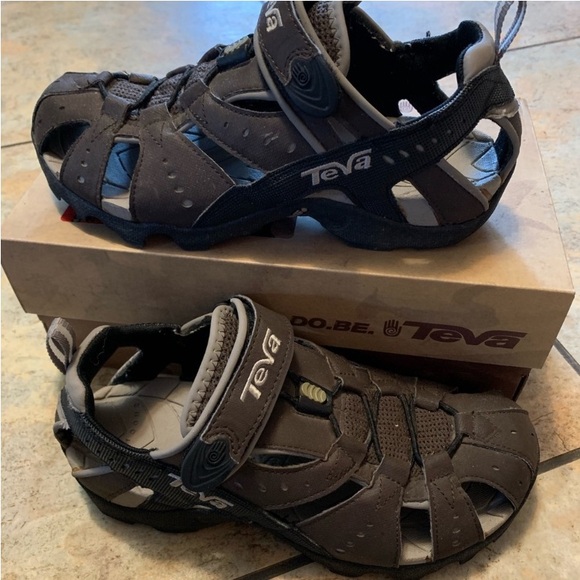 TEVA Dozer Women’s Sandal EUC - Picture 8 of 8